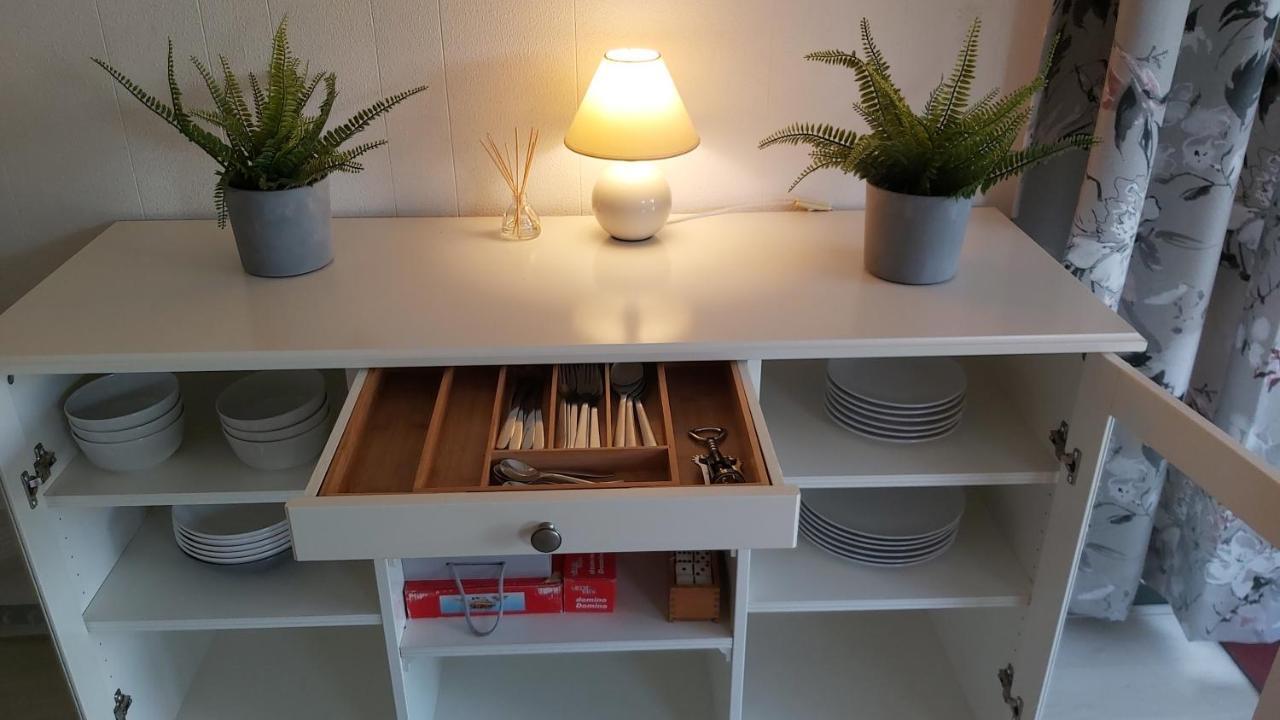 Comfortabel En Gezellig Familie Chalet Tot 6 Personen Op De Veluwe Bungalowpark De Kern プッテン エクステリア 写真