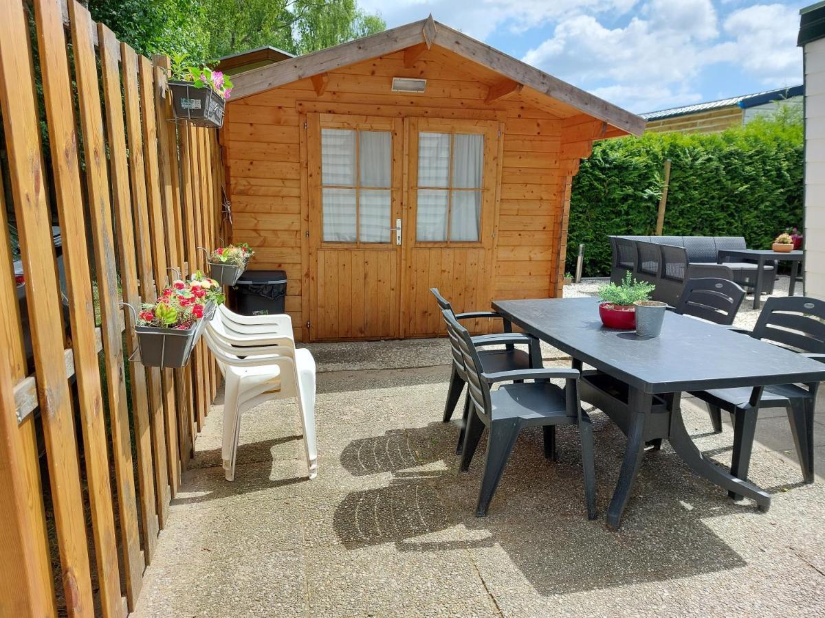 Comfortabel En Gezellig Familie Chalet Tot 6 Personen Op De Veluwe Bungalowpark De Kern プッテン エクステリア 写真